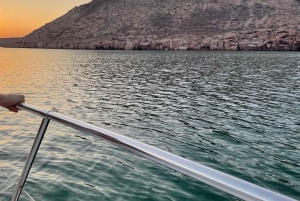 La Paz: Private Sunset Cruise W/ Snorkeling & Seafront View