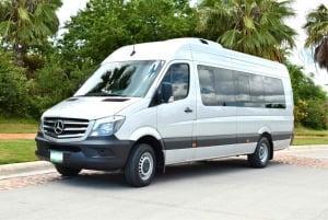 Los Cabos: Roundtrip Airport to Cabo San Lucas Shared Van