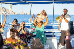 Los Cabos: Sunset Dinner Cruise with Transportation