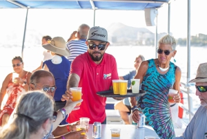 Los Cabos: Sunset Dinner Cruise with Transportation