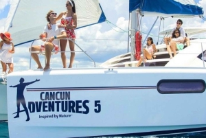 Luxury Sailing and Snorkeling Puerto Aventuras