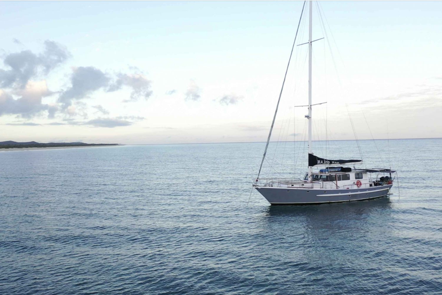 Major Tom - Sail, Snorkelling, Lunch, Day Tour, Boat Cruise