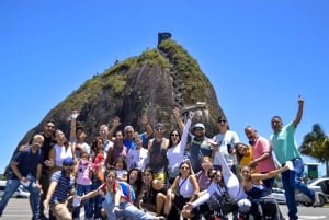 Medellín: Private Guatapé Tour w/ Breakfast, Lunch & Cruise