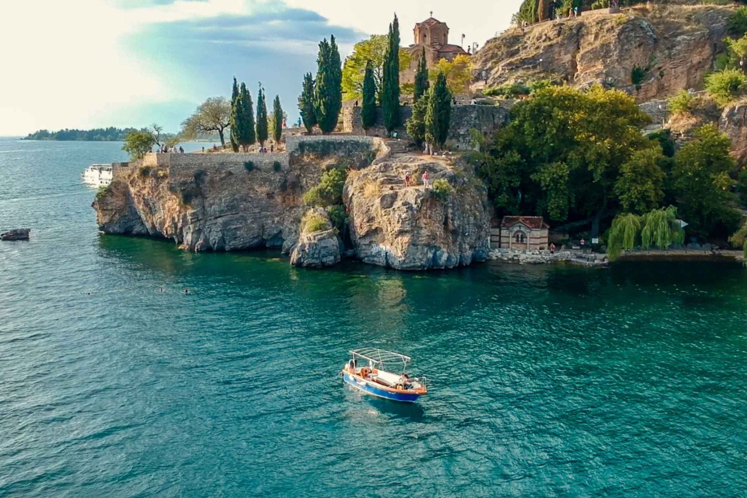 Ohrid: Old Town Panoramic Boat Cruise and Tito's Residence