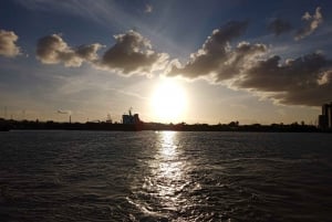 San Juan: Crucero al atardecer por el Viejo San Juan con bebidas y traslado