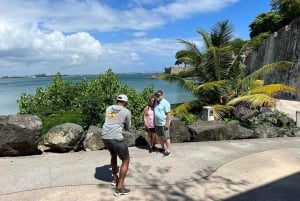 Old San Juan: Walking Tour with Shopping and Hotel Transfer