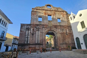 Panama City and Canal Tour with Lunch (Shared)