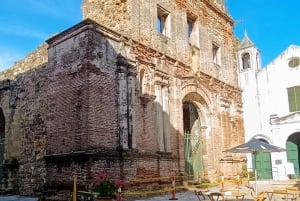 Panama City: Historic District and Canal Tour with Transfer