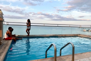 Desde San Juan: Playa de Pinones y tour gastrónomico de bar en bar