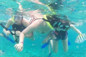 Playa Mujeres: Private Yacht Rental - 4-hour SR55H4