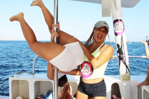 Pole Dance Barco Charter Privado - ¡Despedidas de Soltera!