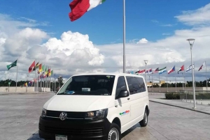 Puerto Juárez: Round Trip Cancun Airport Private Transfers