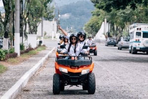 Tour privado con joyas históricas y emociones en quad en Antigua