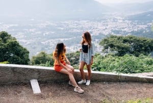 Tour privado con joyas históricas y emociones en quad en Antigua