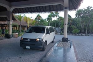 Puerto Morelos: Traslado privado en furgoneta a El Cuyo