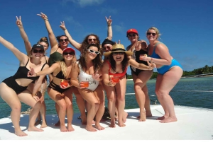 Punta Cana: Catamaran Cruise with Snorkeling & Drinks