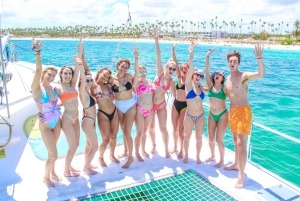 Punta Cana: Catamaran Family Tour