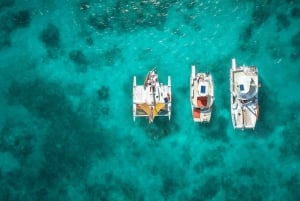 Punta Cana: Catamaran Tour with Food, Drinks, and Snorkeling