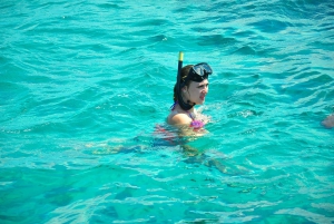 Punta Cana: Catamaran Tour with Reef Snorkeling and Open Bar