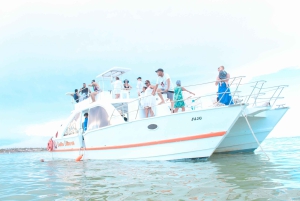 Punta Cana: Catamaran Tour with Reef Snorkeling and Open Bar