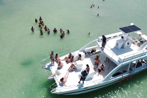 Punta Cana: Country-Themed Party Boat with Snorkeling