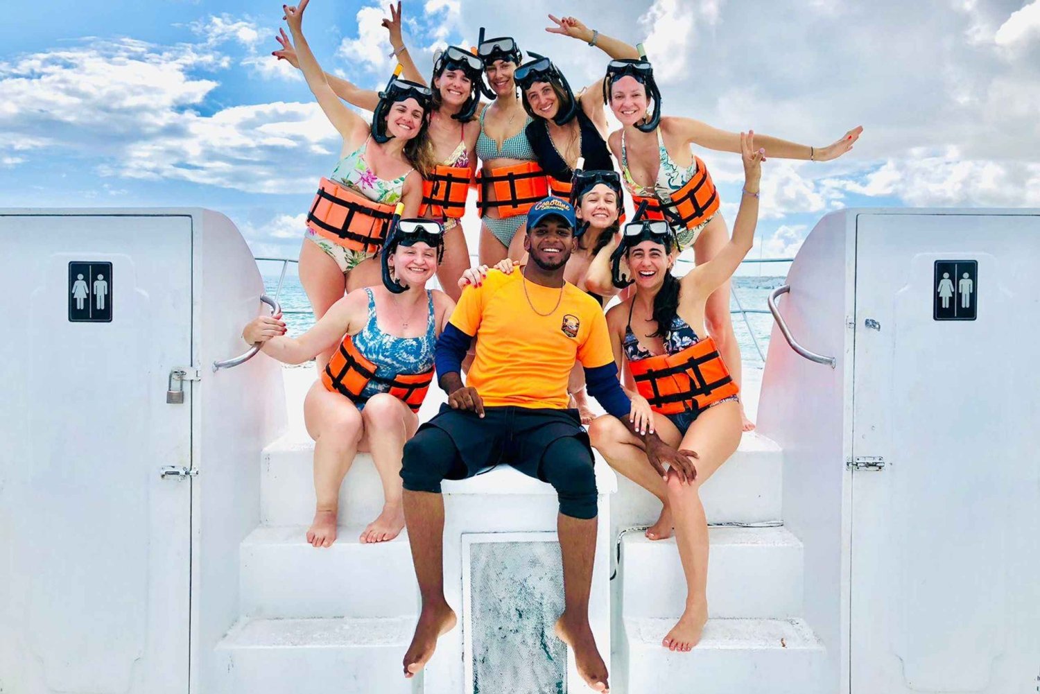 Punta Cana: Fiesta privada en barco con bebidas y aperitivos