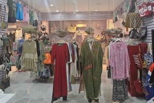 Punta Cana: Souvenir Shopping Tour with Traditional Tastings