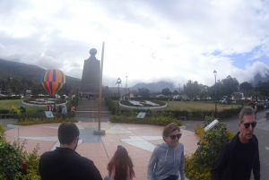 Quito: Casco Antiguo y Vuelta a la Mitad del Mundo.