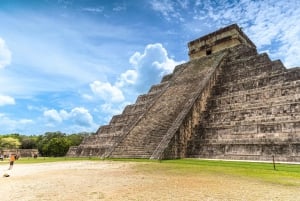 Riviera Maya/Cancun: Chichén Itzá, Valladolid & Cenote Tour