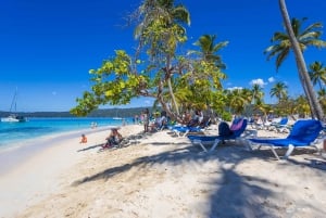 Samaná desde Punta Cana: Cayo Levantado y Cascada El Limón