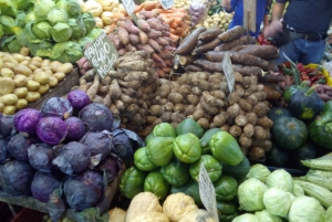 San Jose: Central Market Bites and Sights Walking Tour