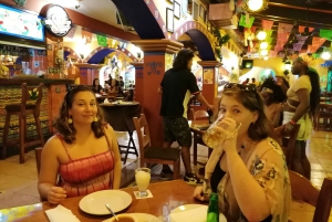 Cancún: Tour de la ciudad con degustación de tacos, postre y muestra de tequila