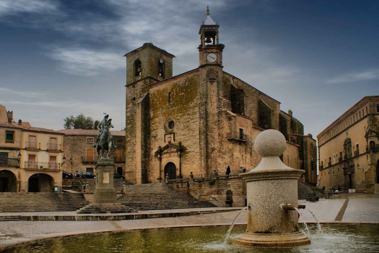 Trujillo: Paseo por la Historia Medieval y Renacentista