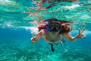 Aventura en catamarán a Isla Mujeres! snorkel y comida