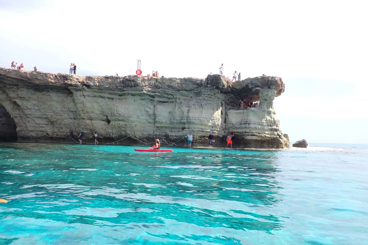 Excursión de 5 horas en kayak + snorkel por las cuevas de Cabo Greco.