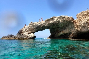 Excursión de 5 horas en kayak + snorkel por las cuevas de Cabo Greco.