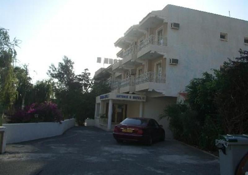 Antonis g hotel apartments cyprus