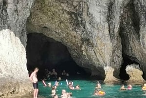 アヤナパ：ブルーラグーン＆タートルクルーズ（オプションのランチ付き）