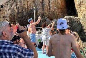 アヤナパ：ブルーラグーン＆タートルクルーズ（オプションのランチ付き）