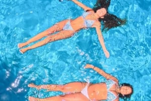 アヤナパ：ブルーラグーン＆タートルクルーズ（オプションのランチ付き）