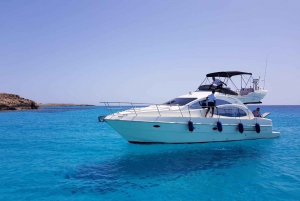 Ayia Napa: Explora a Lagoa Azul a bordo de um luxuoso Azimut 42