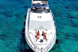 Ayia Napa: esplora la Laguna Blu a bordo di una lussuosa Azimut 42