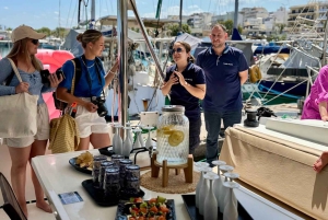 Ayia Napa: Luxuriöse Katamaranfahrt mit Mittagessen und Getränken