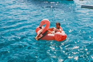 Ayia Napa: Luxuriöse Katamaranfahrt mit Mittagessen und Getränken