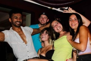 Ayia Napa : tournée des bars avec shots de bienvenue et jeux
