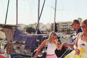 Ayia Napa: Crociera in catamarano al tramonto con spuntini e bevande