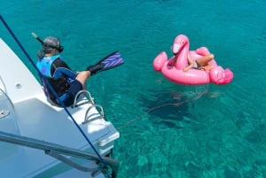 Ayia Napa: Crociera in catamarano al tramonto con spuntini e bevande