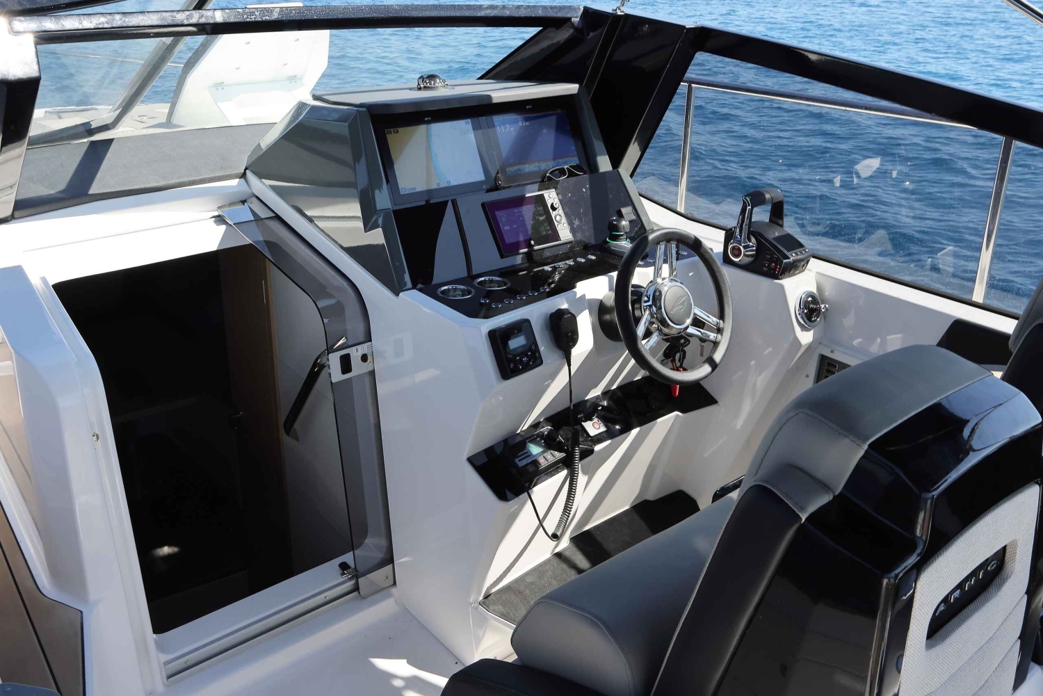 Blue Lagoon: Karnic CS10 privat yacht med frukt