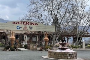 Commandarian viinikylät: viinitilakierros ja lounas