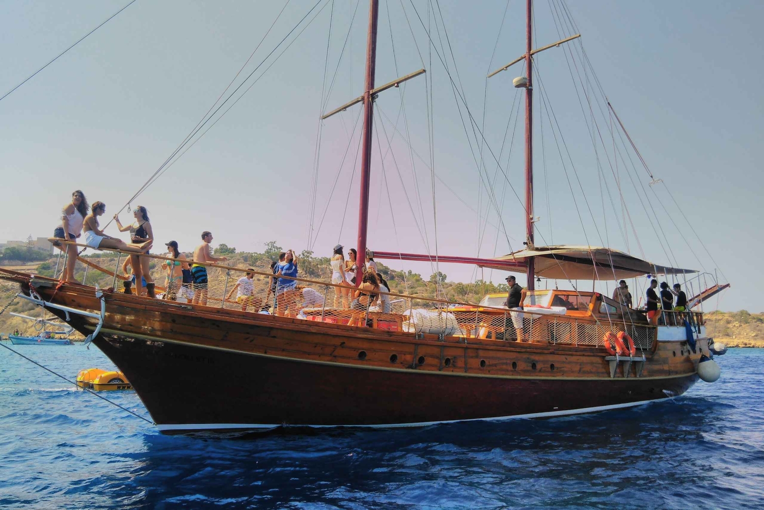 Chipre: crucero privado de un día en yate para hasta 40 personas